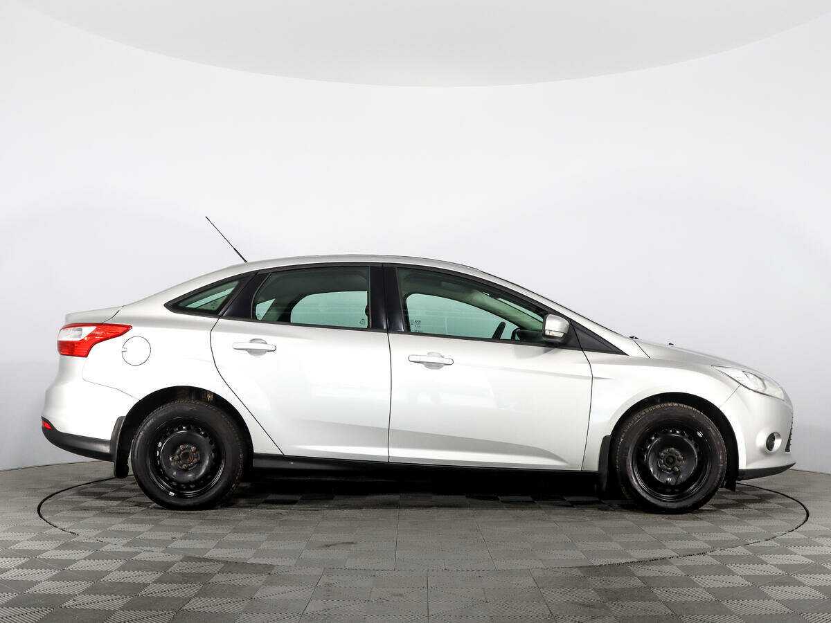 Ford Focus б/у, 2013, Механическая. Фото: #3