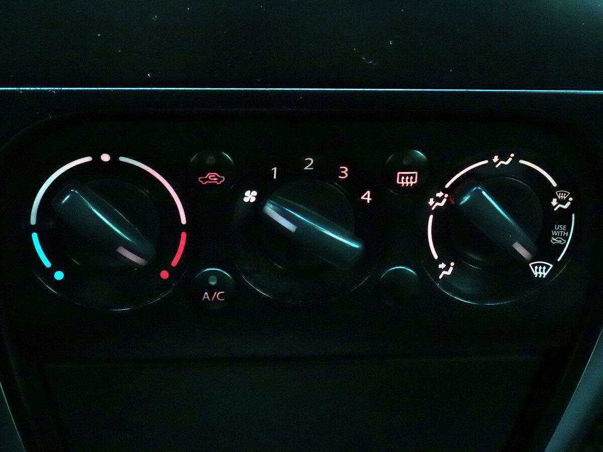 Suzuki SX4 б/у, 2012, Механическая. Фото: #10