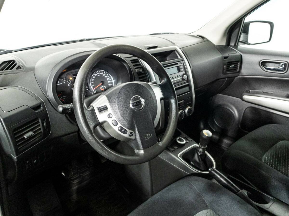 Nissan X-Trail б/у, 2014, Механическая. Фото: #10