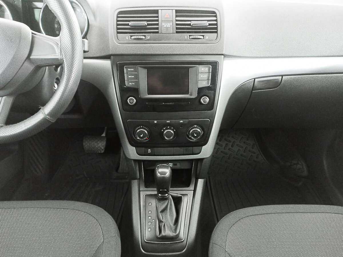 Skoda Yeti б/у, 2015, Автоматическая. Фото: #12