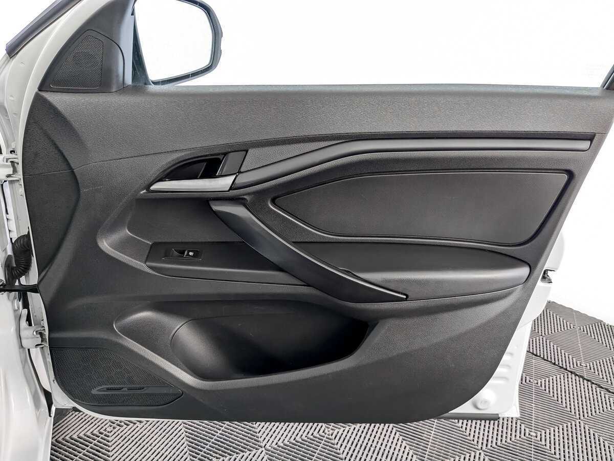 Lada (ВАЗ) Vesta б/у, 2019, Механическая. Фото: #19