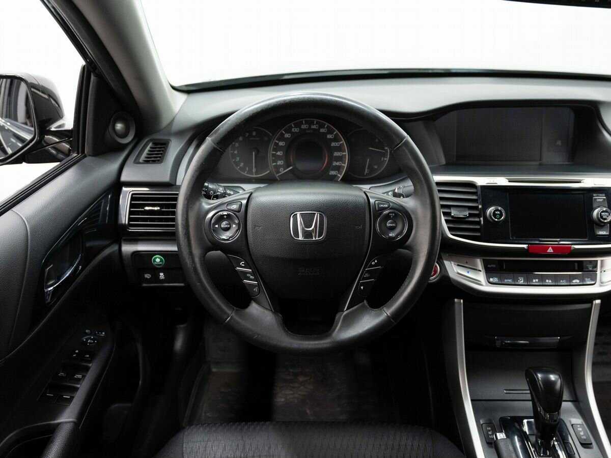 Honda Accord б/у, 2013, Автоматическая. Фото: #13