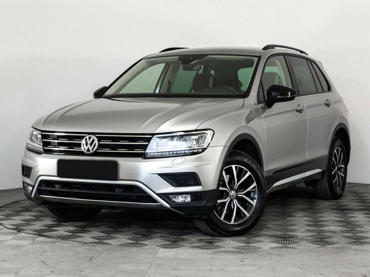 Volkswagen Tiguan б/у, 2019, Роботизированная. Посмотреть фото