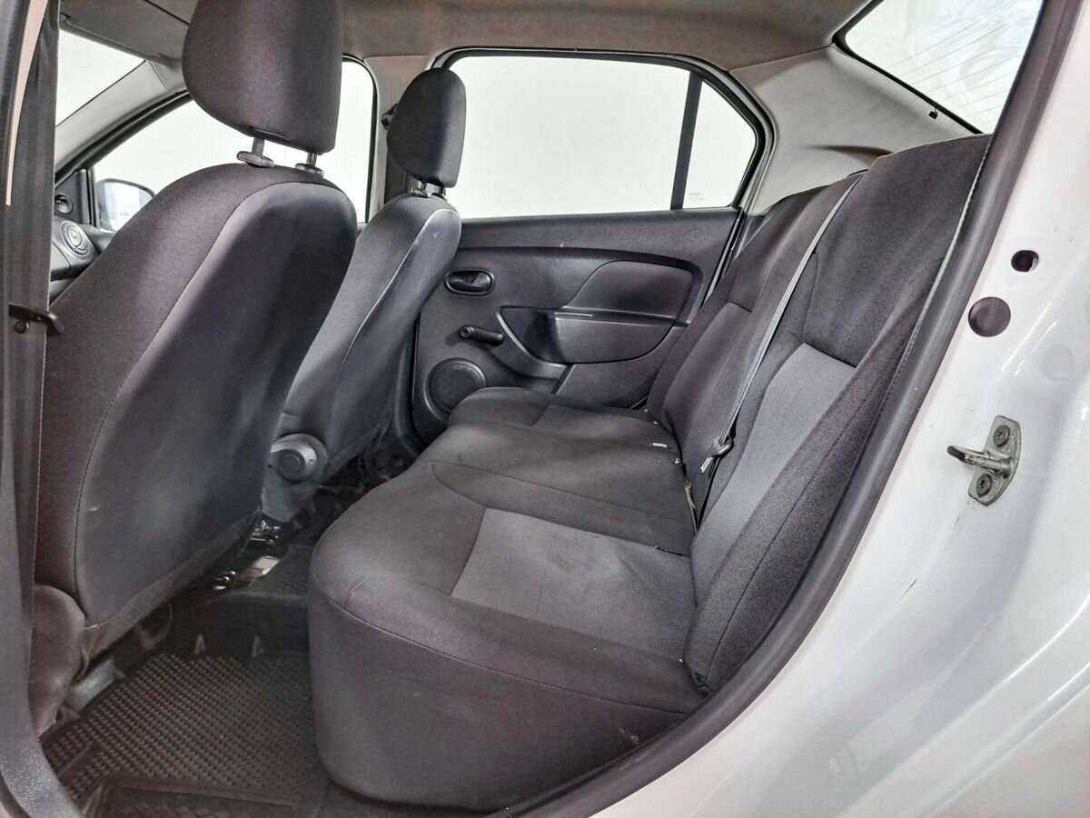 Renault Logan б/у, 2016, Механическая. Фото: #11