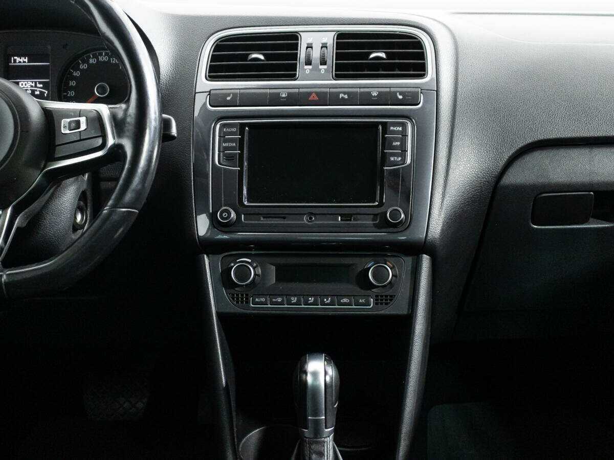 Volkswagen Polo б/у, 2019, Автоматическая. Фото: #13