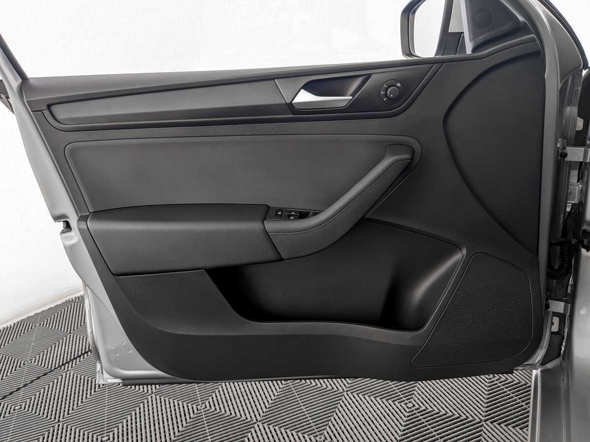 Volkswagen Polo б/у, 2021, Автоматическая. Фото: #14