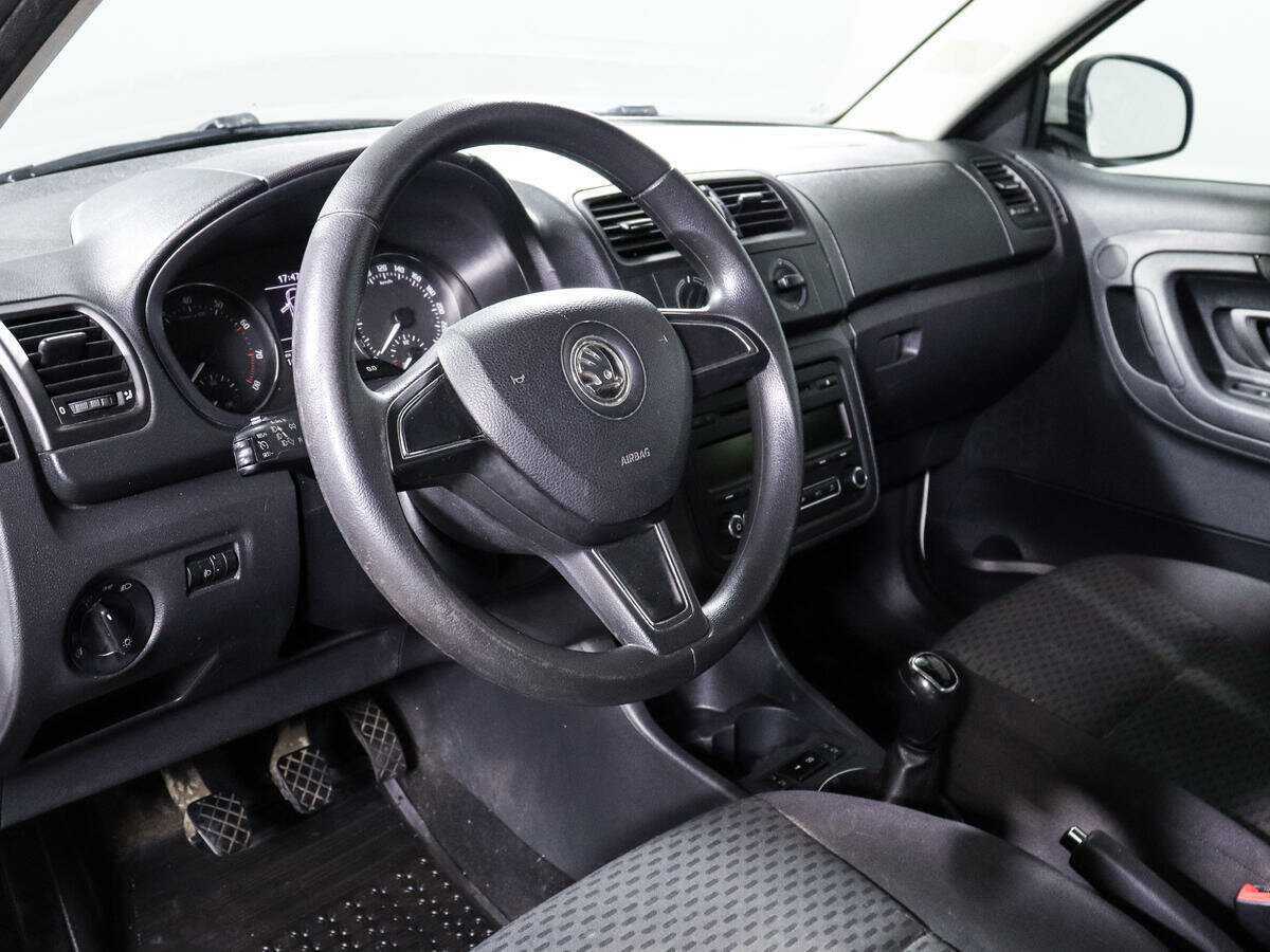 Skoda Fabia б/у, 2014, Механическая. Фото: #12