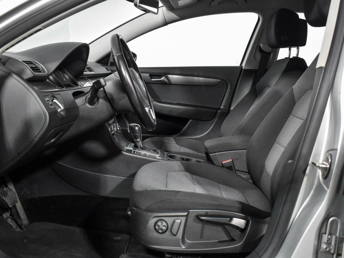 Volkswagen Passat б/у, 2012, Роботизированная. Фото: #10