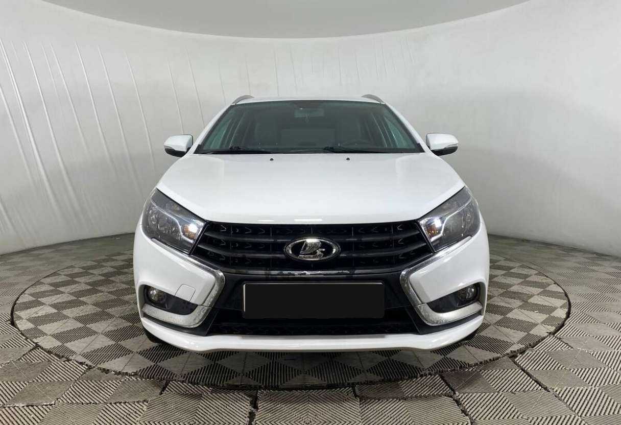 Lada (ВАЗ) Vesta б/у, 2019, Механическая. Фото: #1