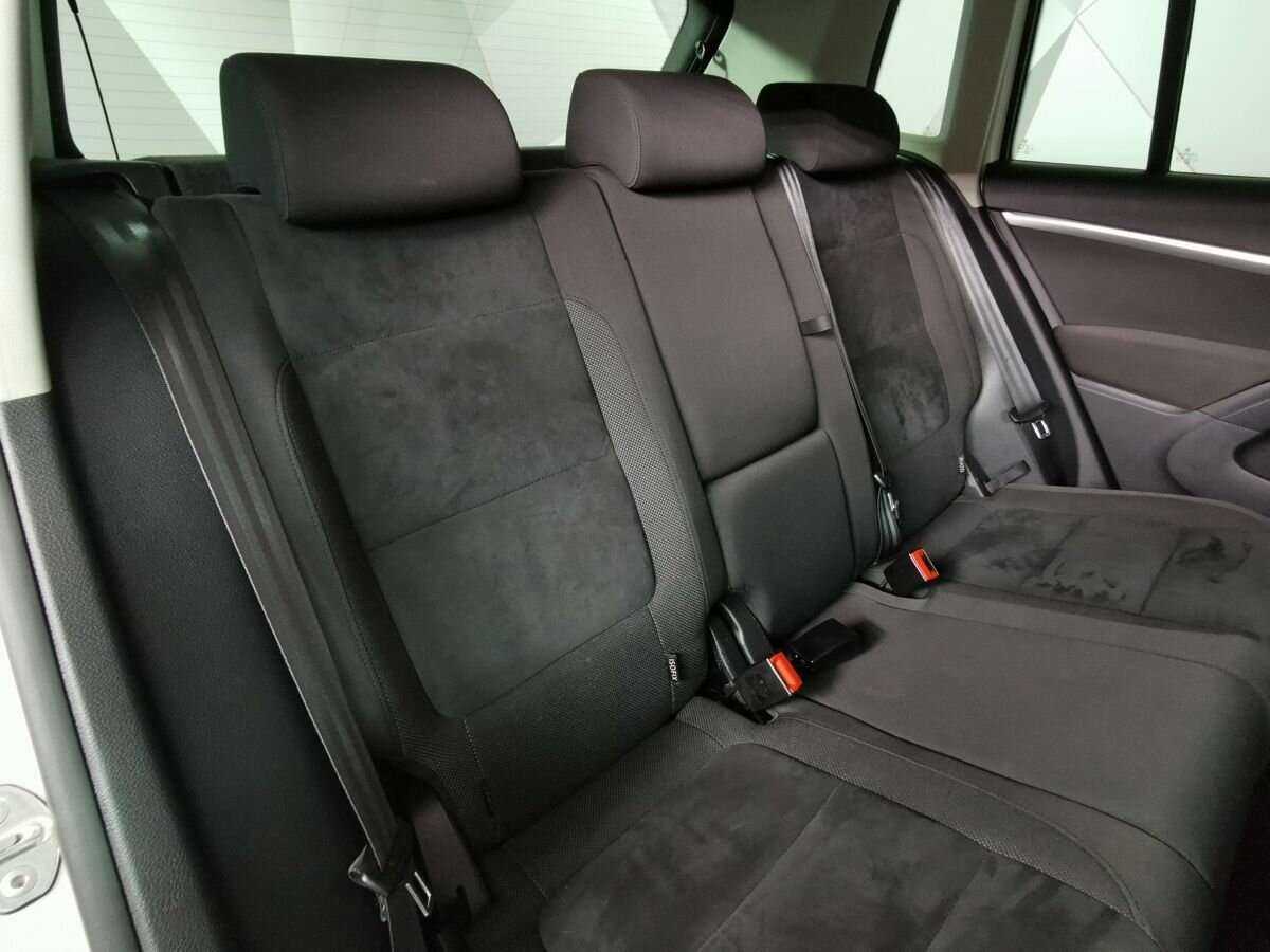 Volkswagen Tiguan б/у, 2013, Автоматическая. Фото: #14