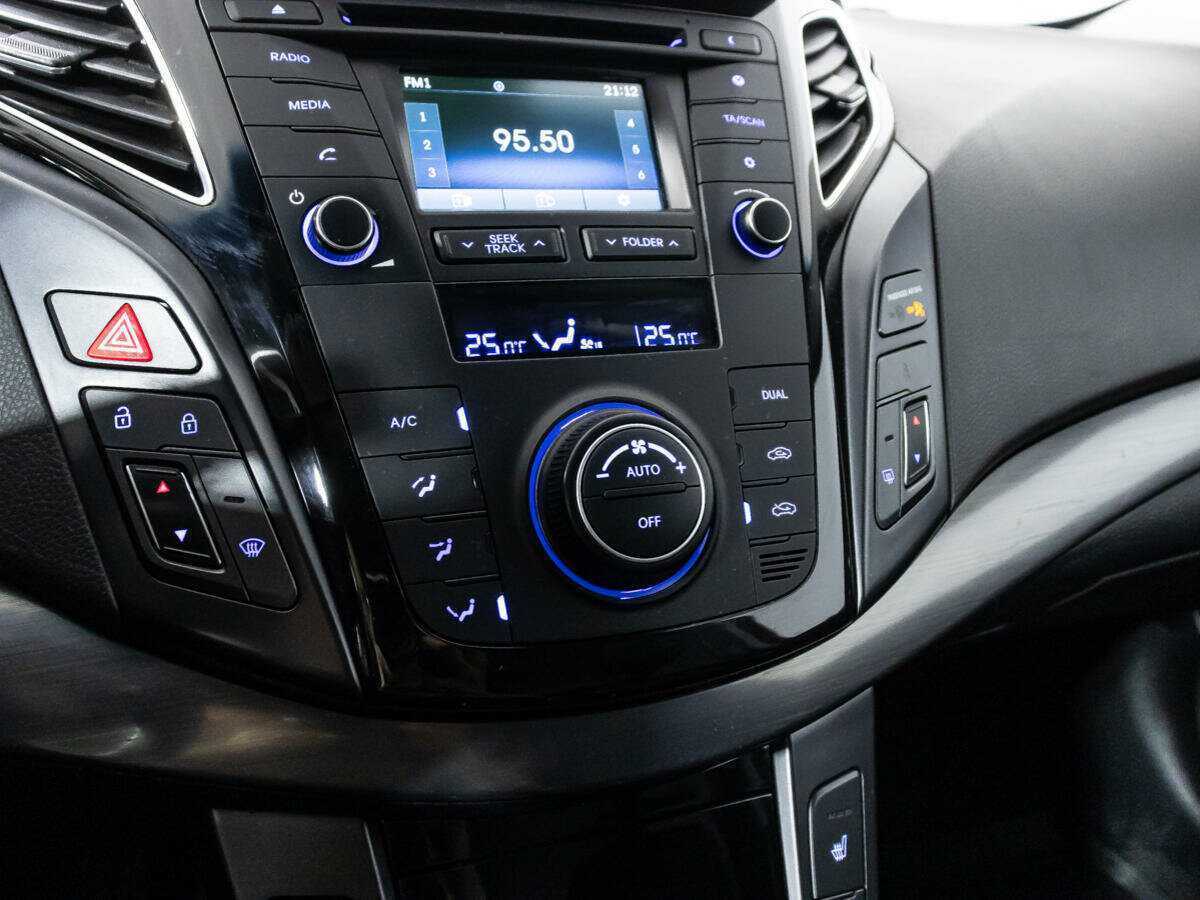 Hyundai i40 б/у, 2015, Автоматическая. Фото: #16