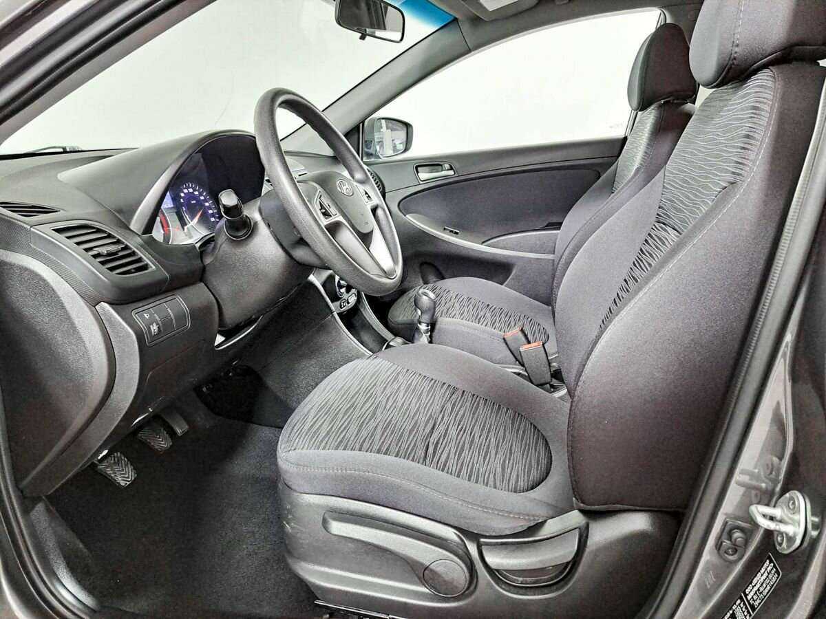 Hyundai Solaris б/у, 2016, Механическая. Фото: #15