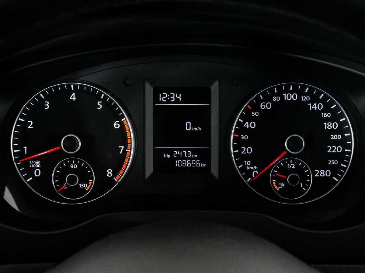 Volkswagen Jetta б/у, 2013, Механическая. Фото: #15