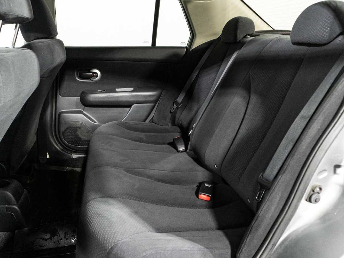 Nissan Tiida б/у, 2013, Механическая. Фото: #9