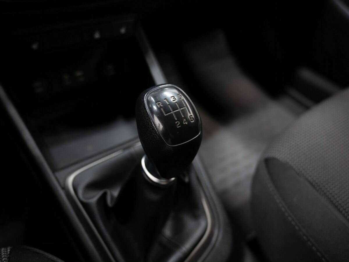 Hyundai Solaris б/у, 2018, Механическая. Фото: #22