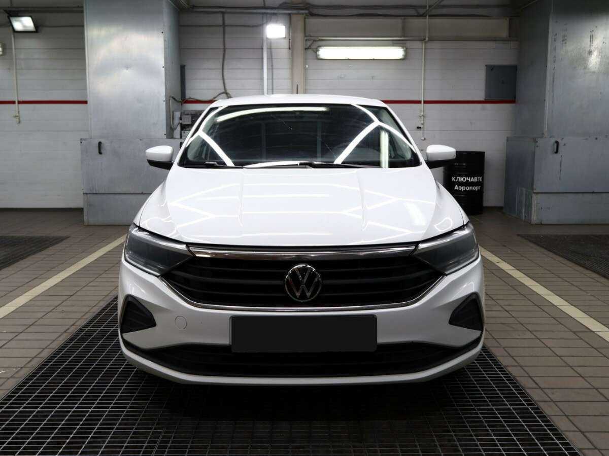 Volkswagen Polo б/у, 2020, Механическая. Фото: #2