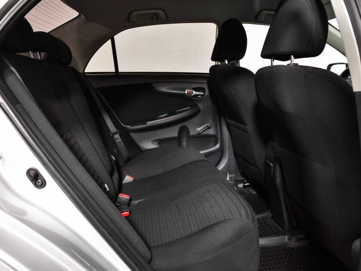 Toyota Corolla б/у, 2012, Автоматическая. Фото: #9