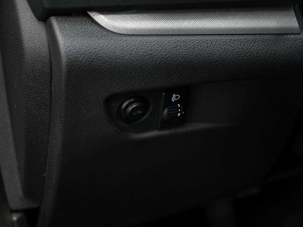 Lada (ВАЗ) Vesta б/у, 2015, Механическая. Фото: #15