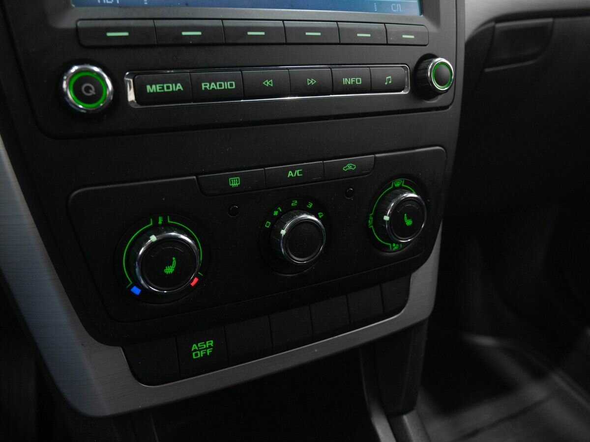 Skoda Yeti б/у, 2014, Механическая. Фото: #18