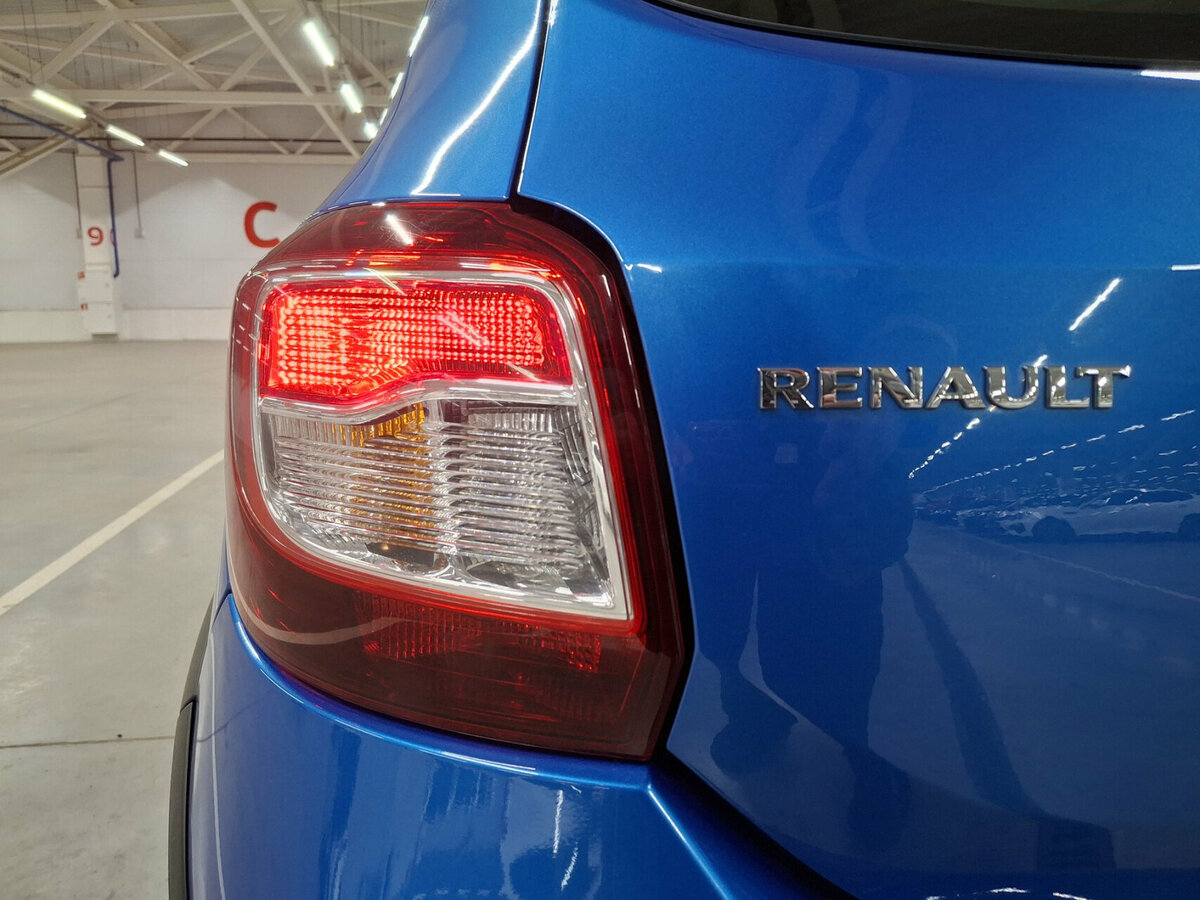 Renault Sandero б/у, 2016, Автоматическая. Фото: #8