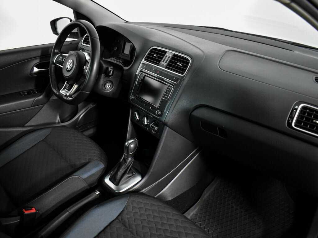 Volkswagen Polo б/у, 2019, Автоматическая. Фото: #10