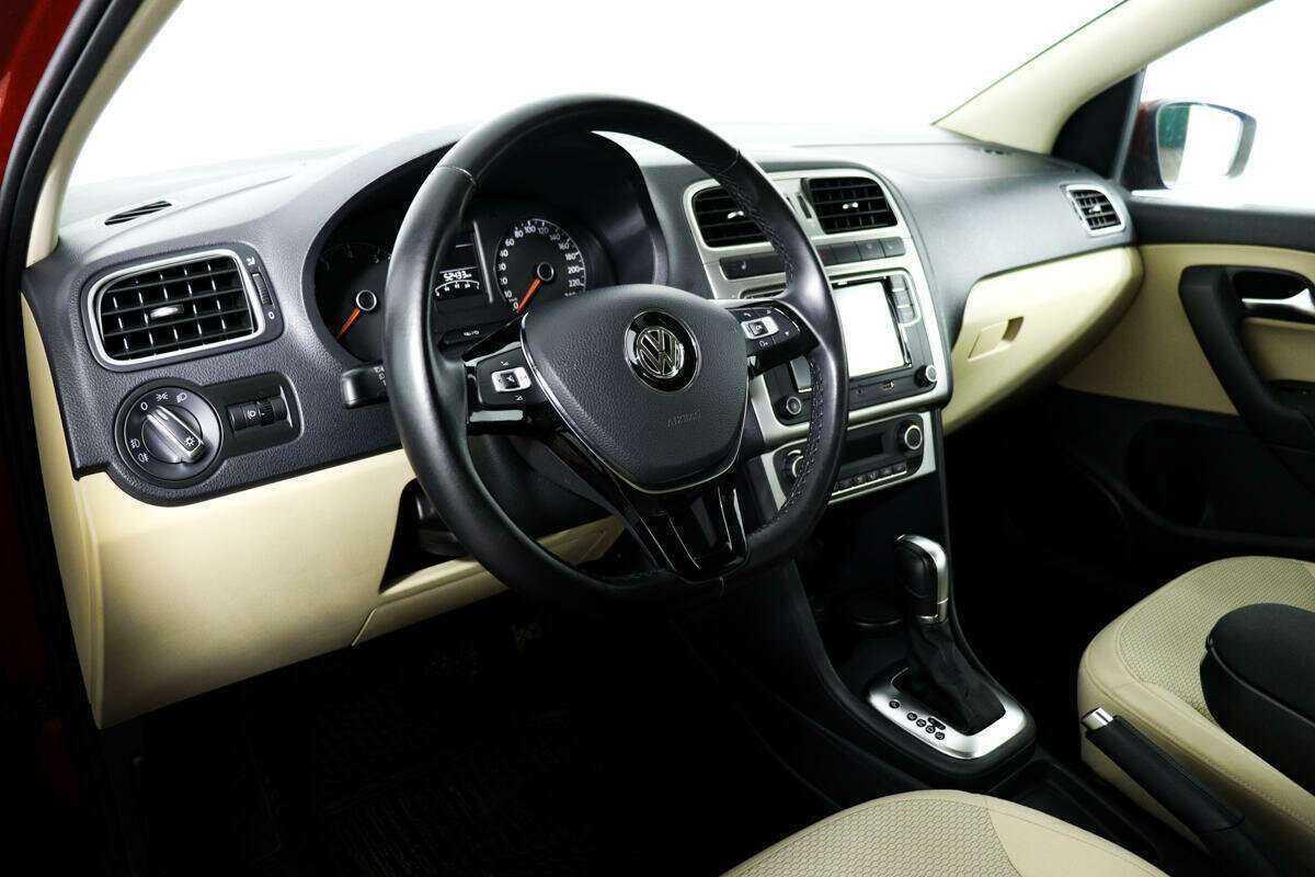 Volkswagen Polo б/у, 2018, Автоматическая. Фото: #12