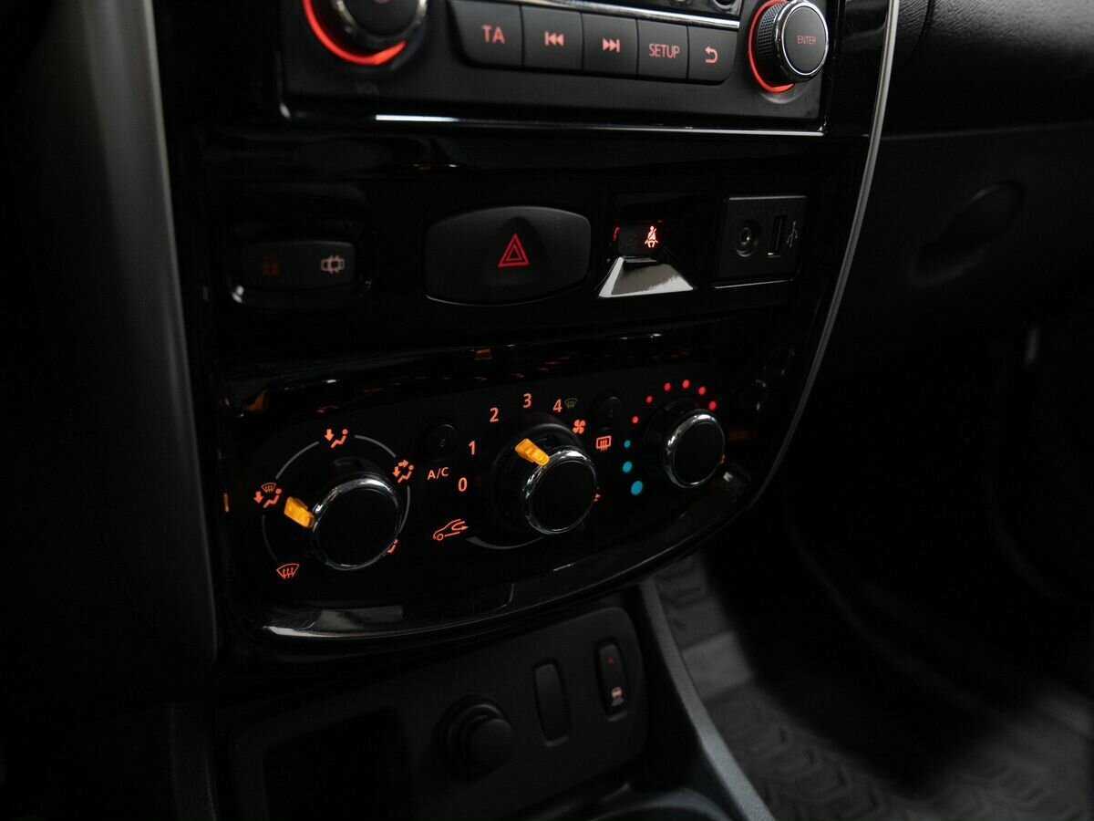 Nissan Terrano б/у, 2015, Автоматическая. Фото: #17