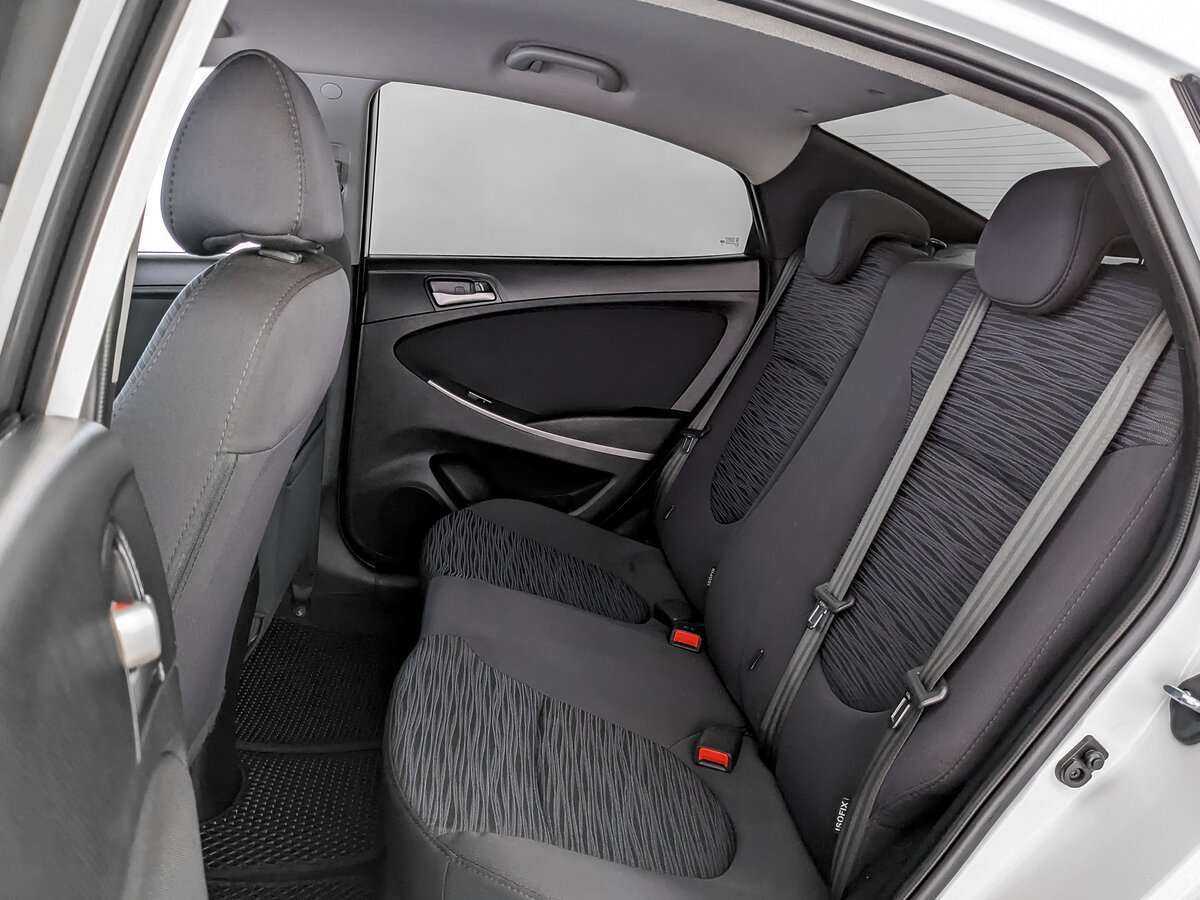 Hyundai Solaris б/у, 2015, Автоматическая. Фото: #7