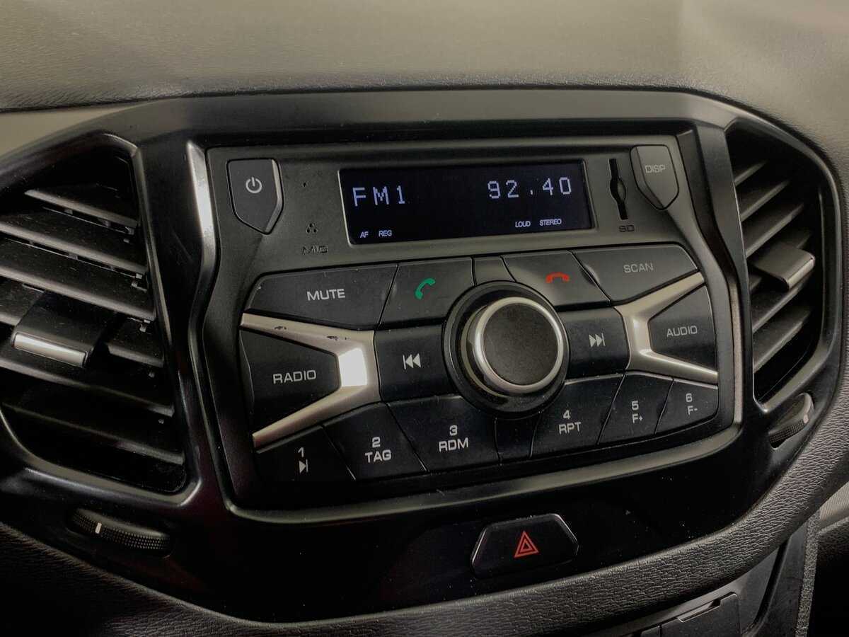 Lada (ВАЗ) Vesta б/у, 2019, Механическая. Фото: #15