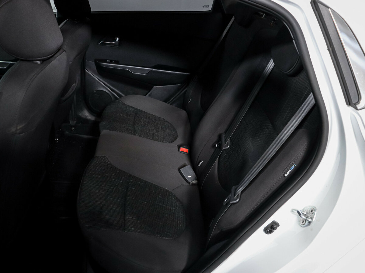 Kia Rio б/у, 2015, Автоматическая. Фото: #7