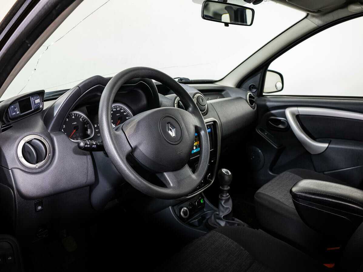 Renault Duster б/у, 2015, Механическая. Фото: #9