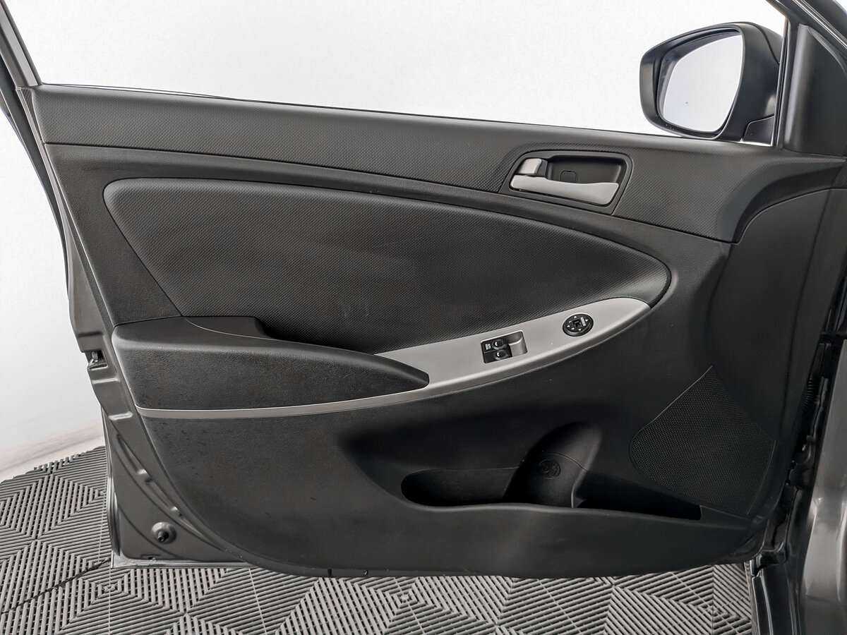 Hyundai Solaris б/у, 2014, Автоматическая. Фото: #14