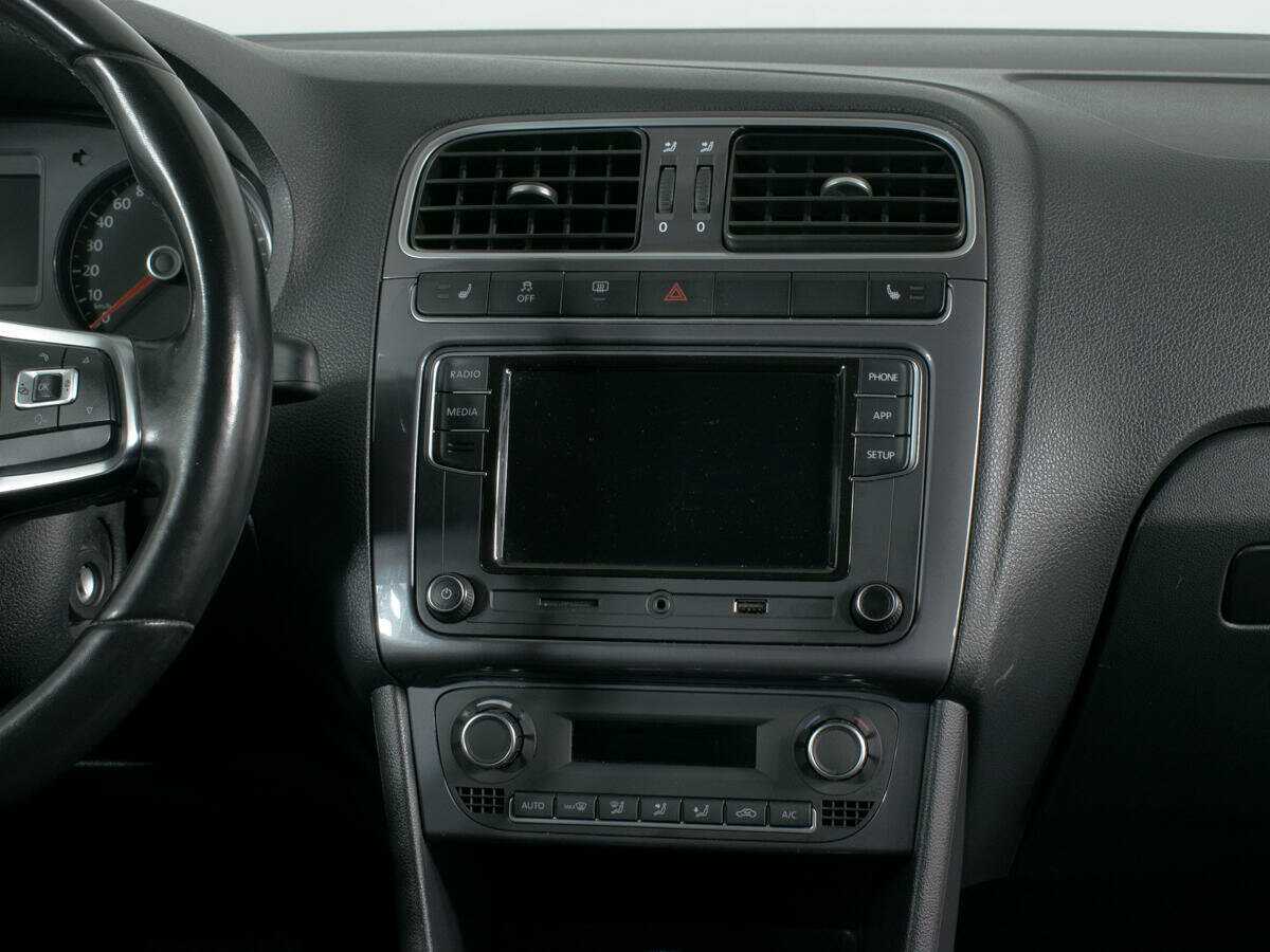 Volkswagen Polo б/у, 2019, Роботизированная. Фото: #10