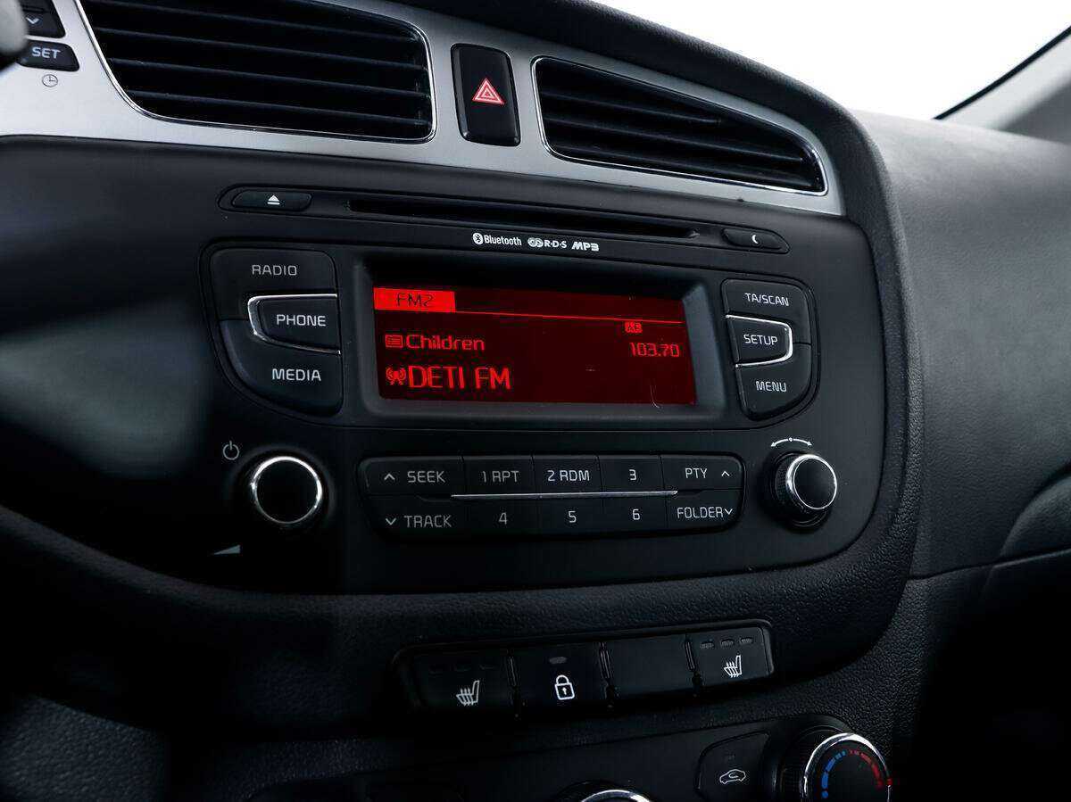 Kia Ceed б/у, 2015, Механическая. Фото: #12