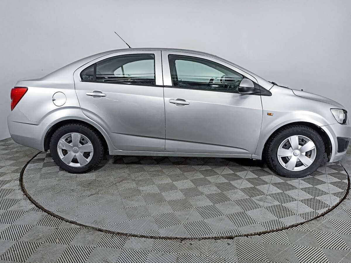 Chevrolet Aveo б/у, 2013, Автоматическая. Фото: #3
