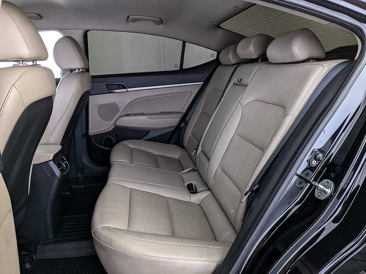 Hyundai Elantra б/у, 2017, Автоматическая. Фото: #17