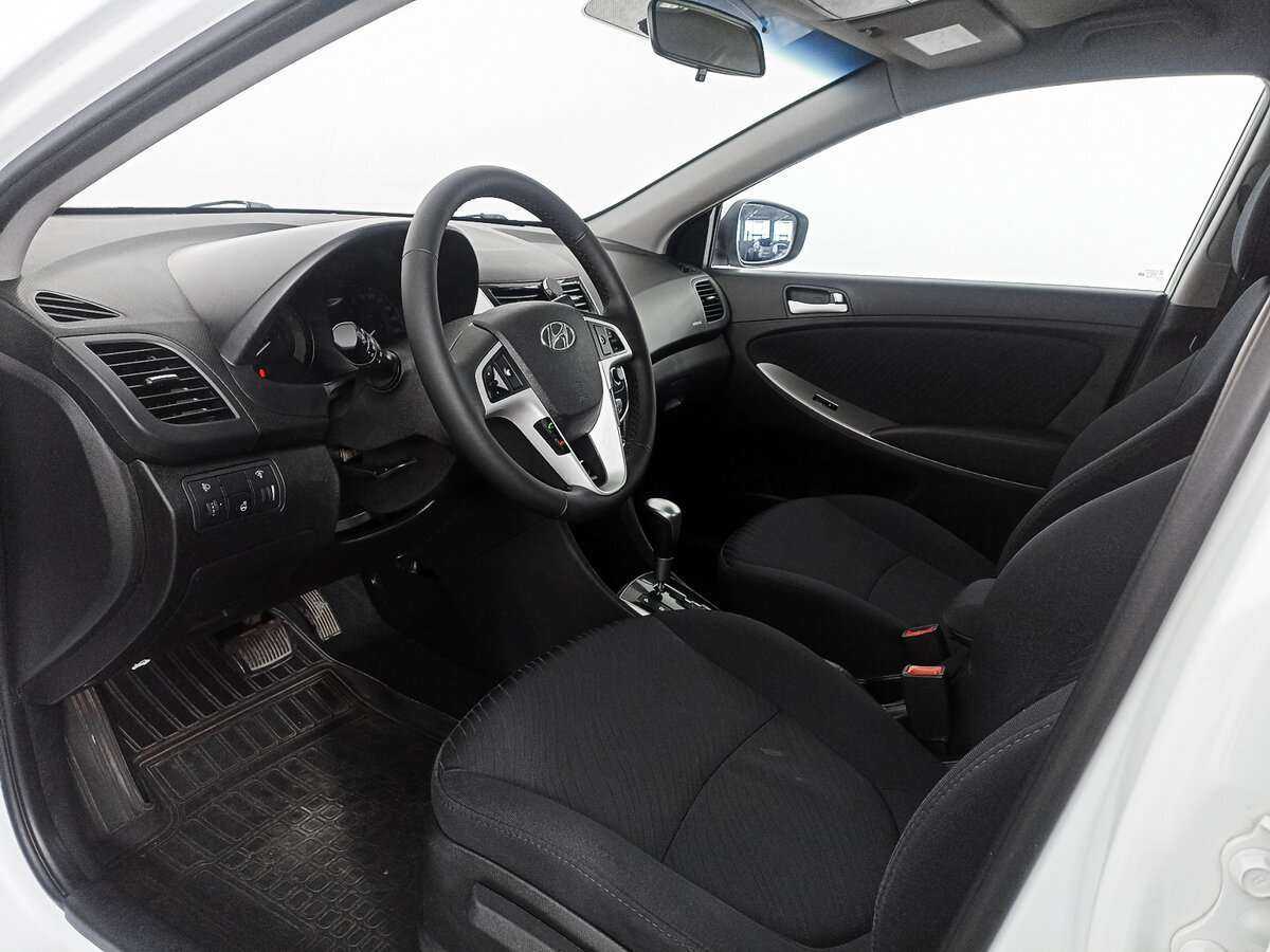 Hyundai Solaris б/у, 2016, Автоматическая. Фото: #12