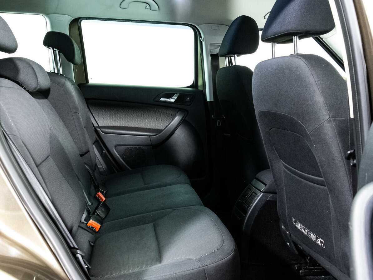 Skoda Yeti б/у, 2012, Механическая. Фото: #9