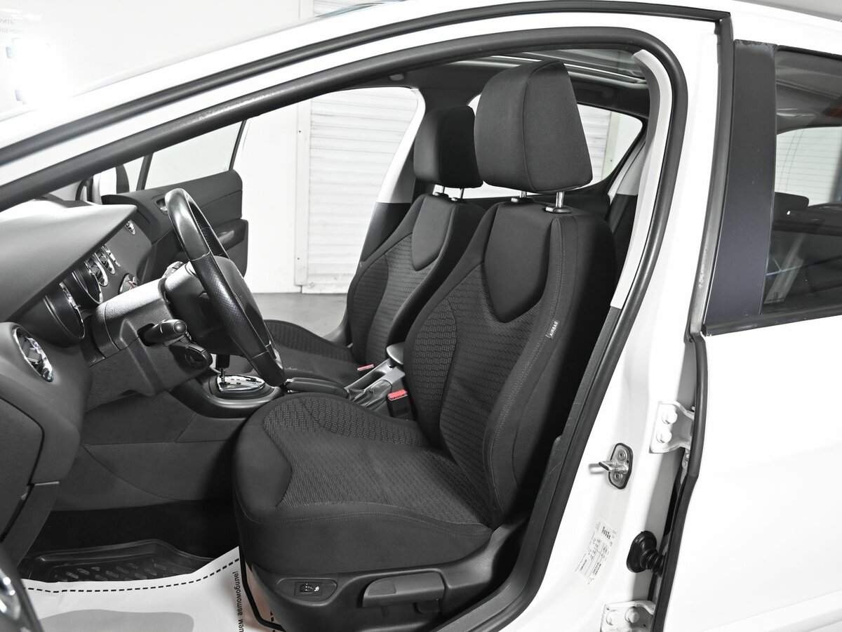 Peugeot 308 б/у, 2012, Автоматическая. Фото: #6