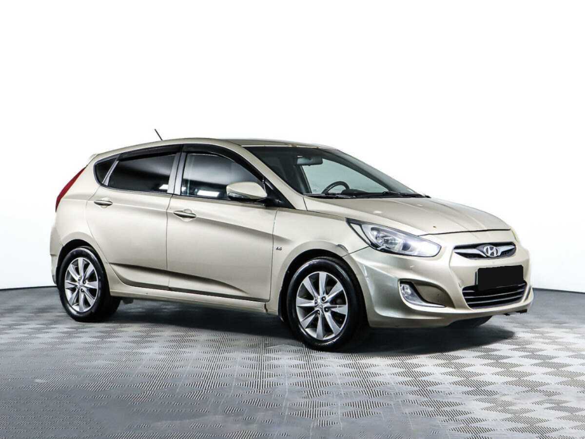 Hyundai Solaris б/у, 2012, Автоматическая. Фото: #1