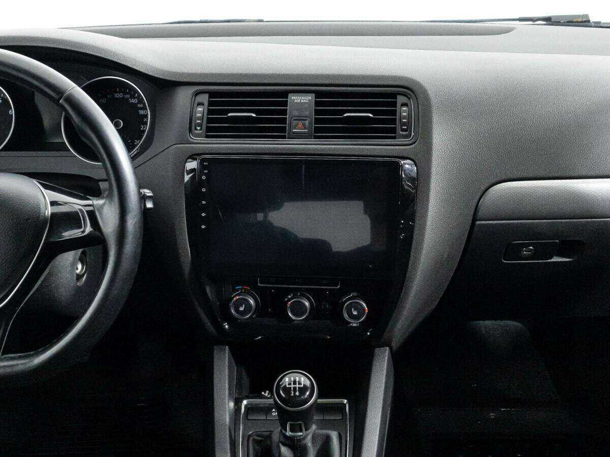Volkswagen Jetta б/у, 2015, Механическая. Фото: #13
