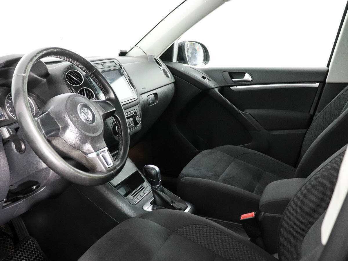 Volkswagen Tiguan б/у, 2012, Автоматическая. Фото: #9