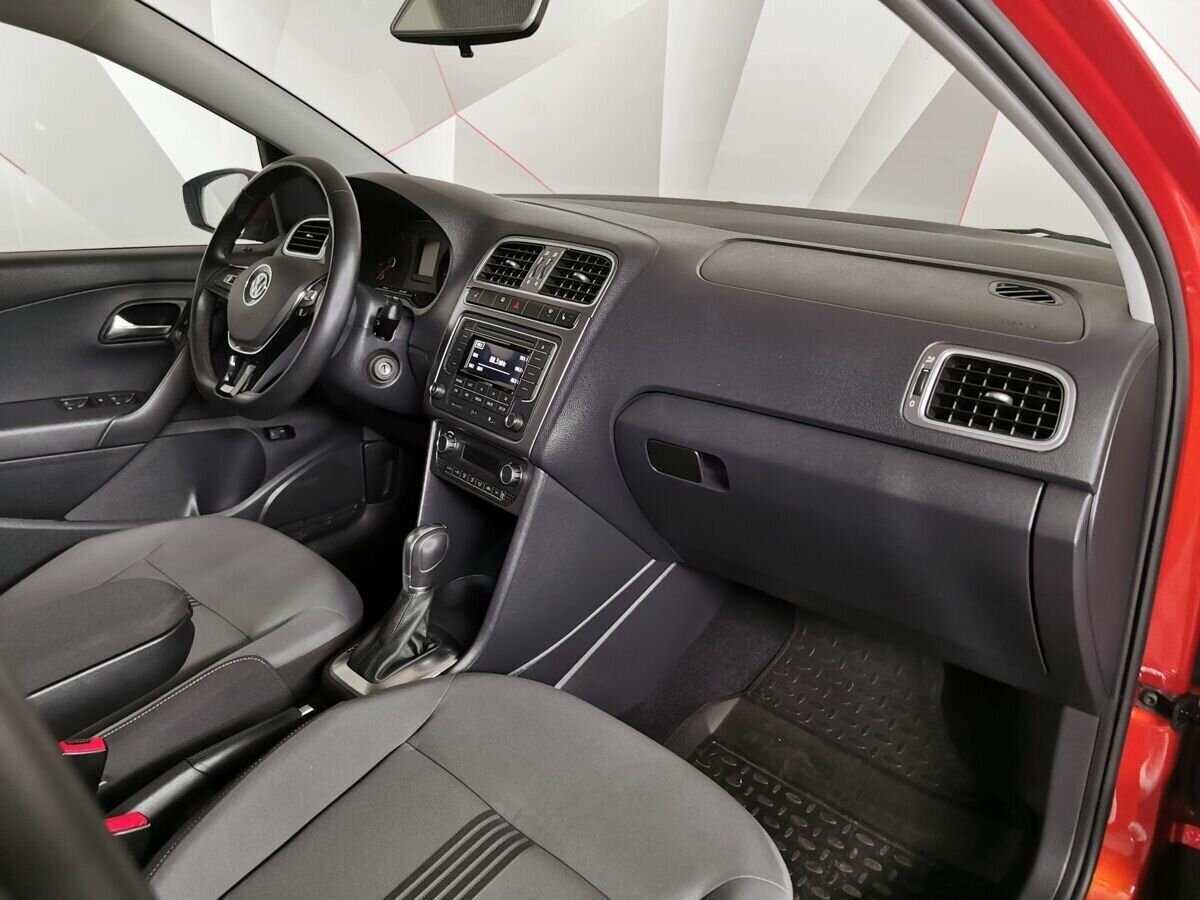 Volkswagen Polo б/у, 2016, Автоматическая. Фото: #8