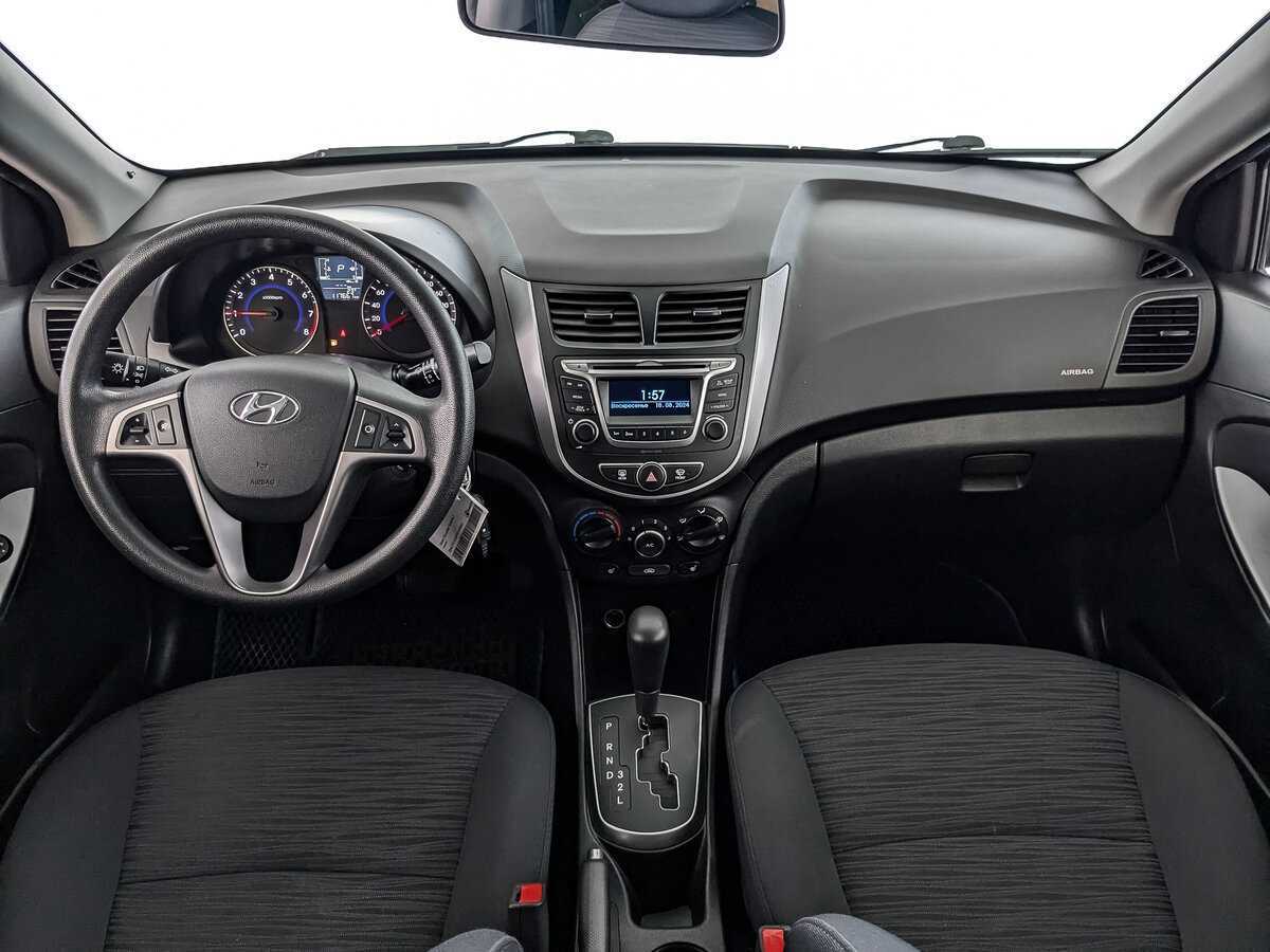 Hyundai Solaris б/у, 2015, Автоматическая. Фото: #9