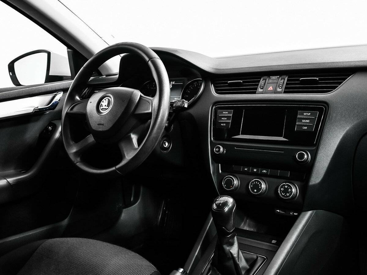 Skoda Octavia б/у, 2014, Механическая. Фото: #8