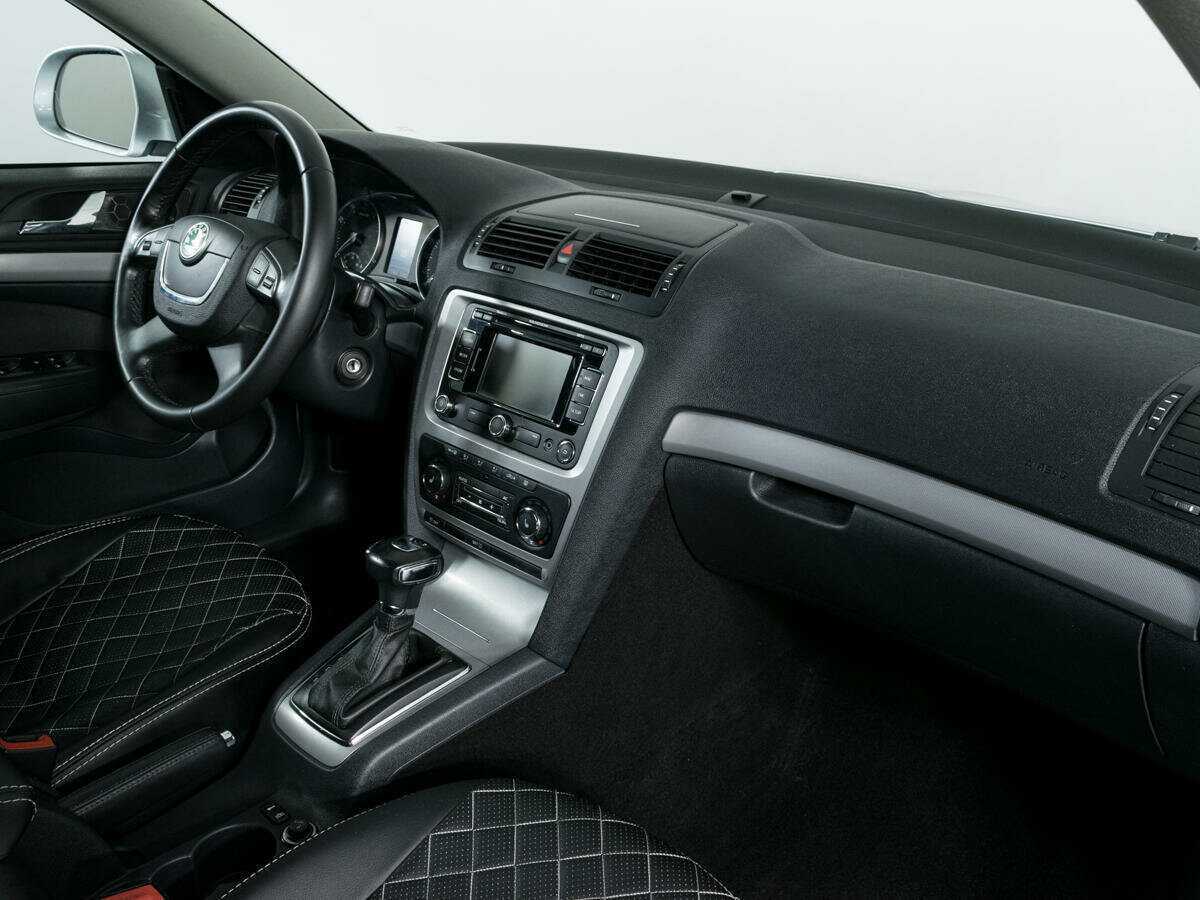 Skoda Octavia б/у, 2013, Автоматическая. Фото: #8