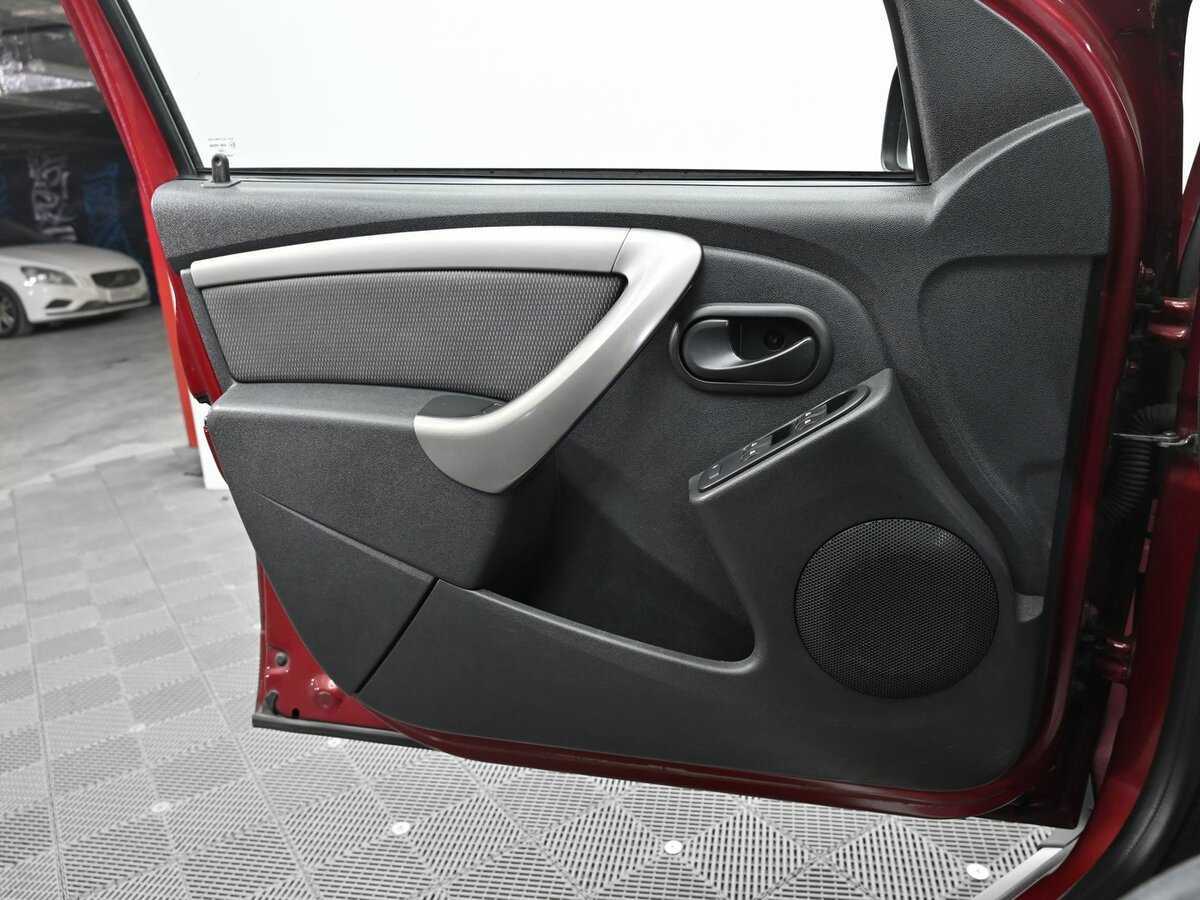 Renault Duster б/у, 2014, Автоматическая. Фото: #6