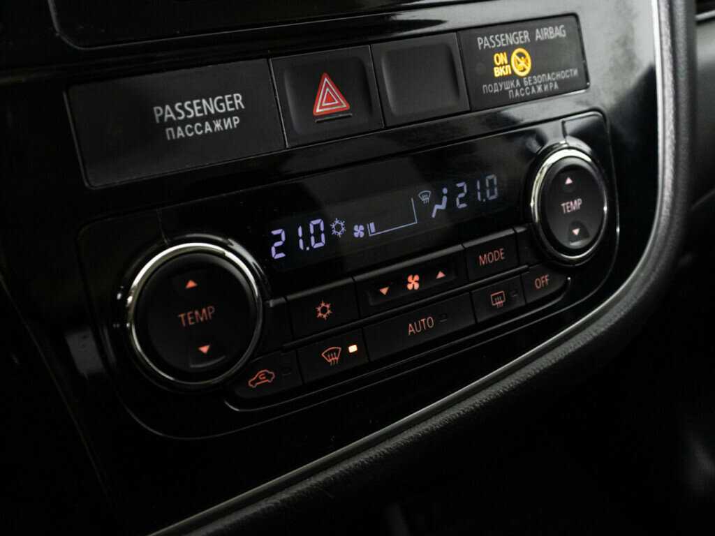 Mitsubishi Outlander б/у, 2016, Вариатор. Фото: #16