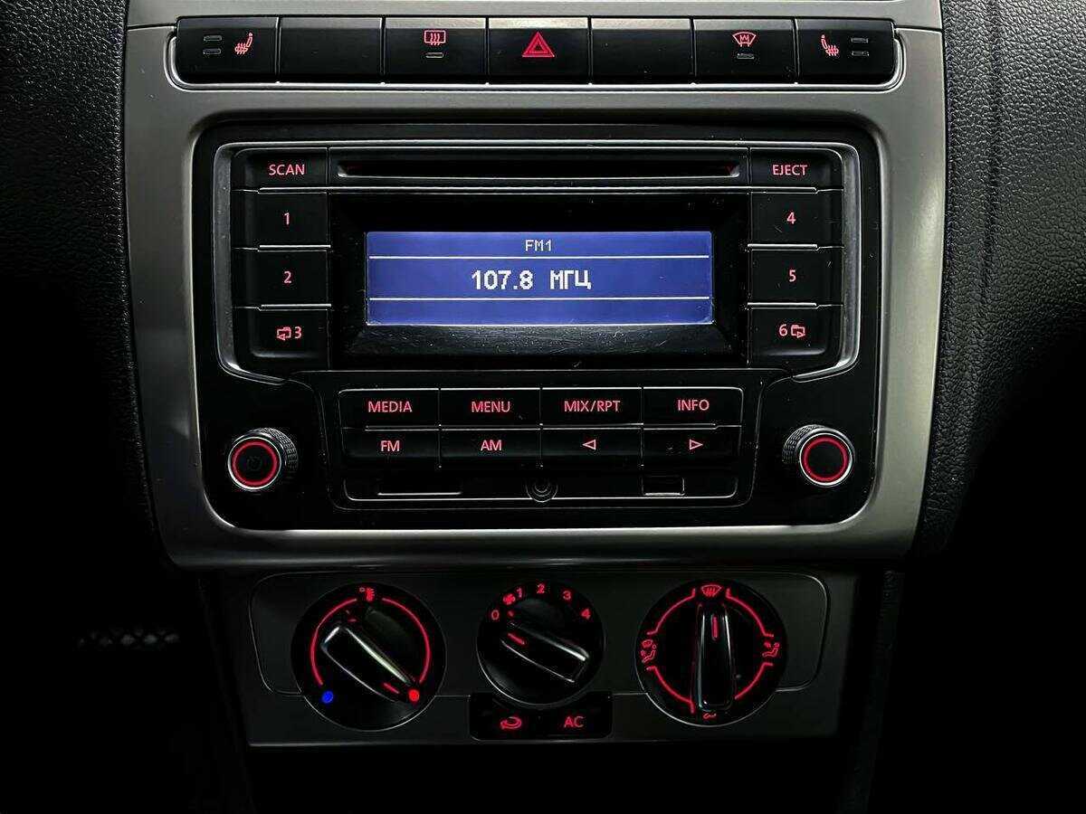 Volkswagen Polo б/у, 2013, Автоматическая. Фото: #14