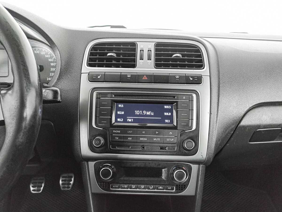 Volkswagen Polo б/у, 2017, Механическая. Фото: #12